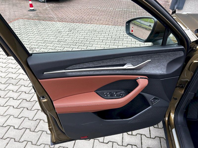 Škoda Kodiaq (2025) 1.5 TSI 150kW iV DSG Exclusive - fotka 26 z 35