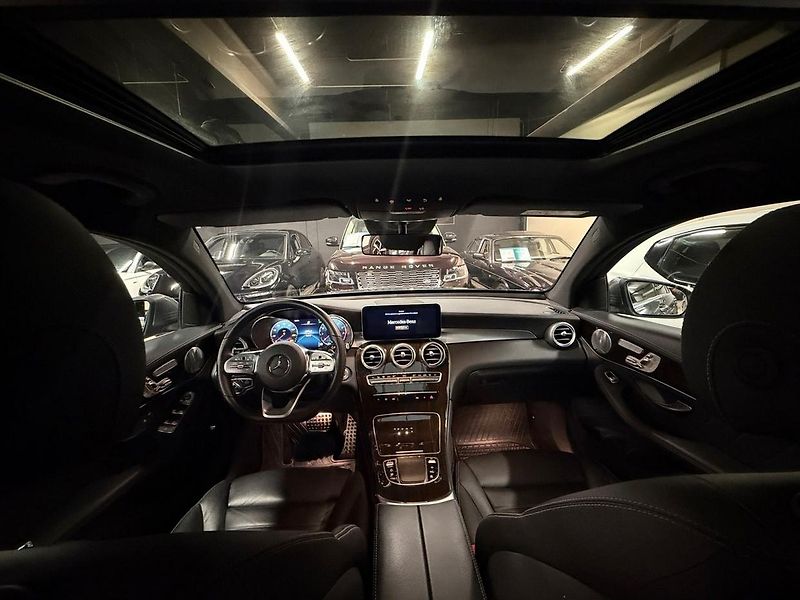 Mercedes-Benz GLC 200 Coupé 4MATIC Pano - fotka 14 z 18