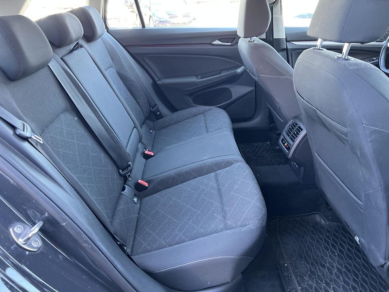 Volkswagen Golf 1.0TSi 81kw NAVI KOUPENO V ČR - fotka 34 z 46