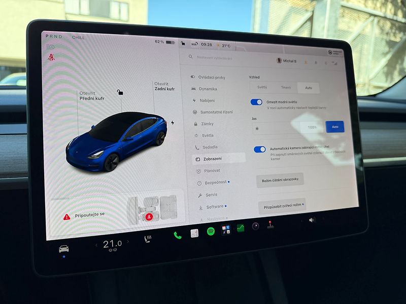 Tesla Model 3 Long Range REZERVACE - fotka 24 z 41