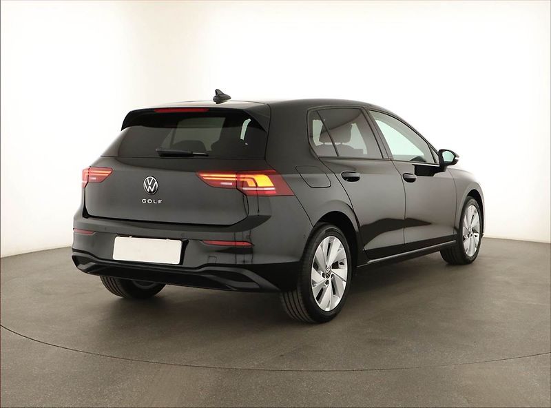 Volkswagen Golf (2026) 1.5 TSI - fotka 5 z 20