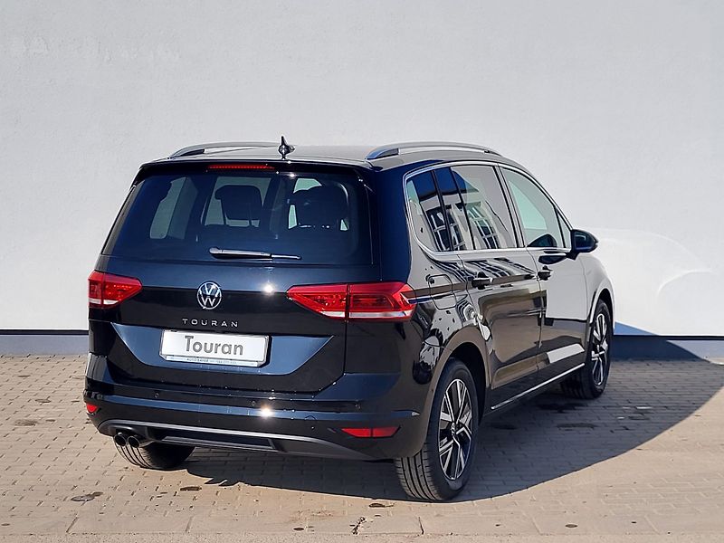 Volkswagen Touran (2026) People 2,0 TDI 110kW - fotka 2 z 28