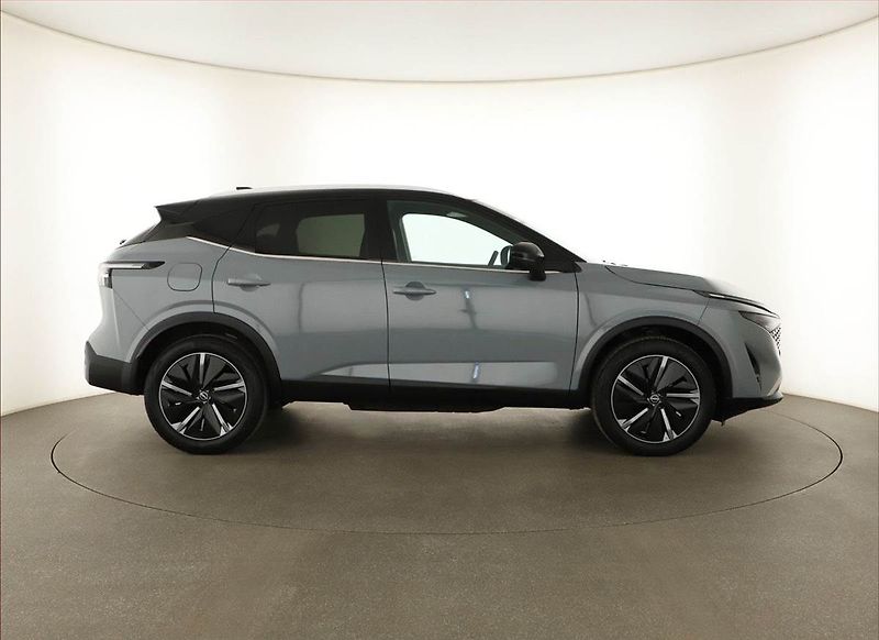 Nissan Qashqai (2026) 1.3 DIG-T MHEV, Tekna, Navigac - fotka 6 z 18