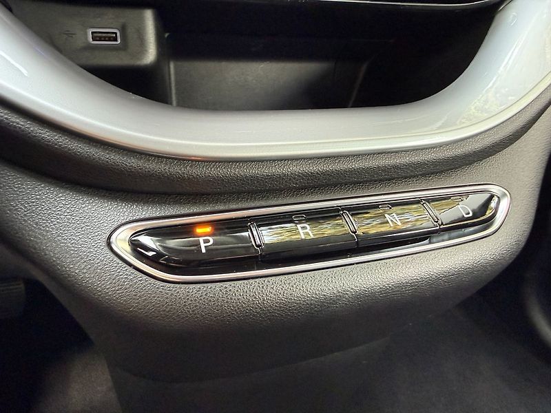 Fiat 500 ICON 42 kWh Rezervace - fotka 23 z 35