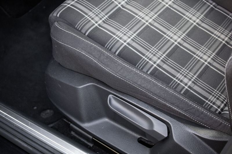 Volkswagen Golf - fotka 25 z 30