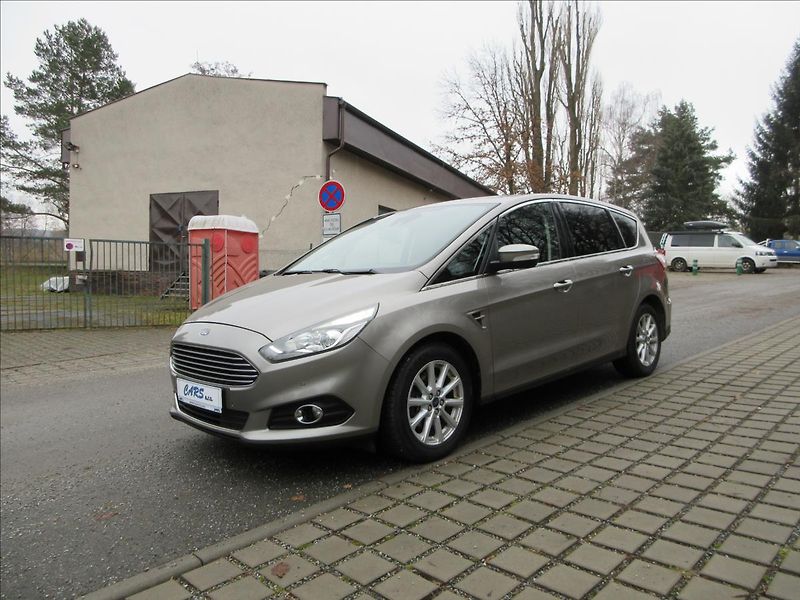 Ford S-MAX 2,0 TDCi 132Kw, 4x4, 7míst, No - fotka 1 z 34