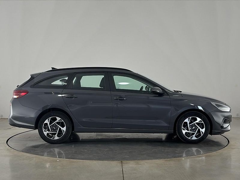 Hyundai i30 Smart DCT - fotka 16 z 27