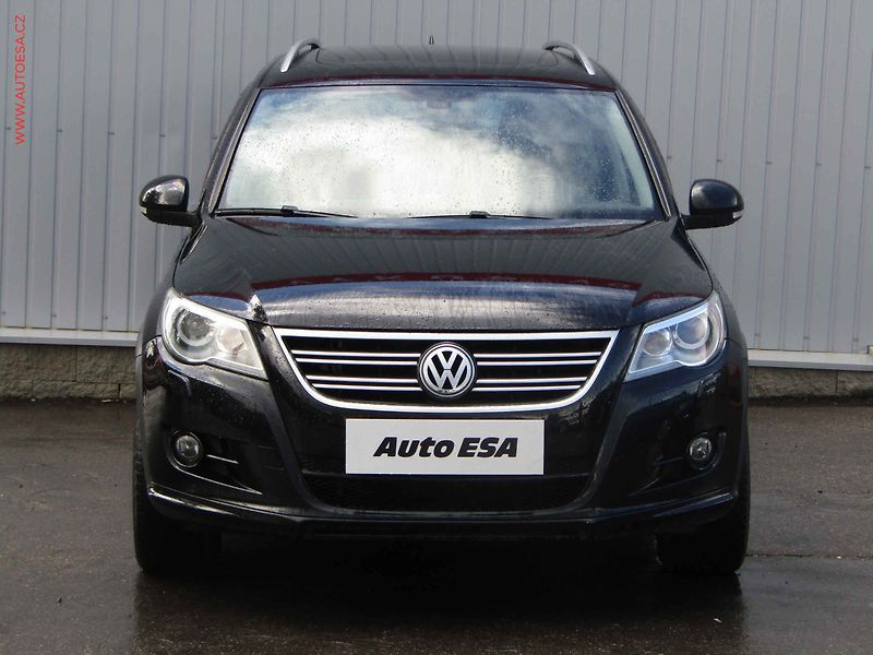 Volkswagen Tiguan (2009) 2.0 TDi 4x4, Navi, kůže - fotka 2 z 22