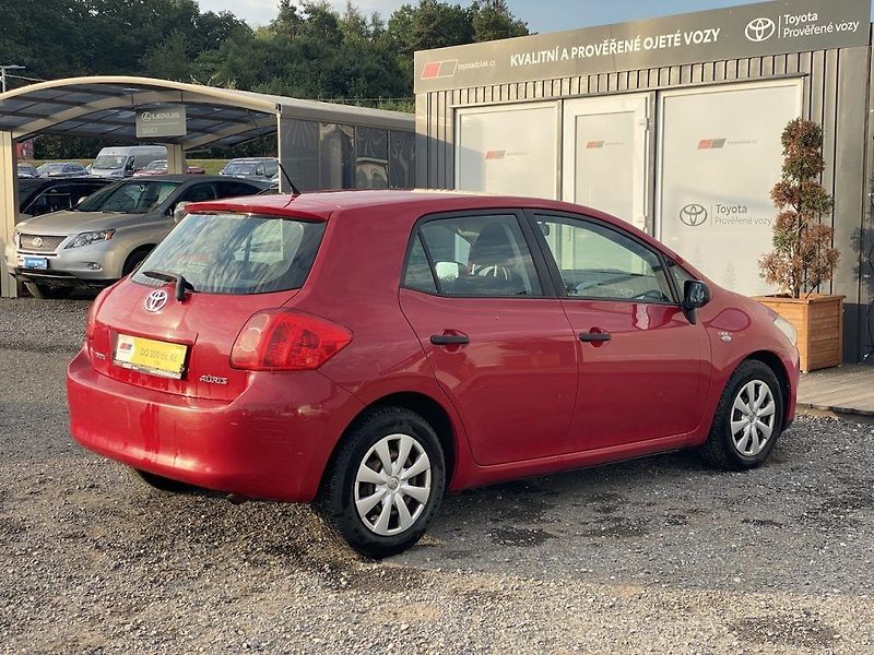 Toyota Auris 1.4i, ČR, manual, klima - fotka 7 z 12