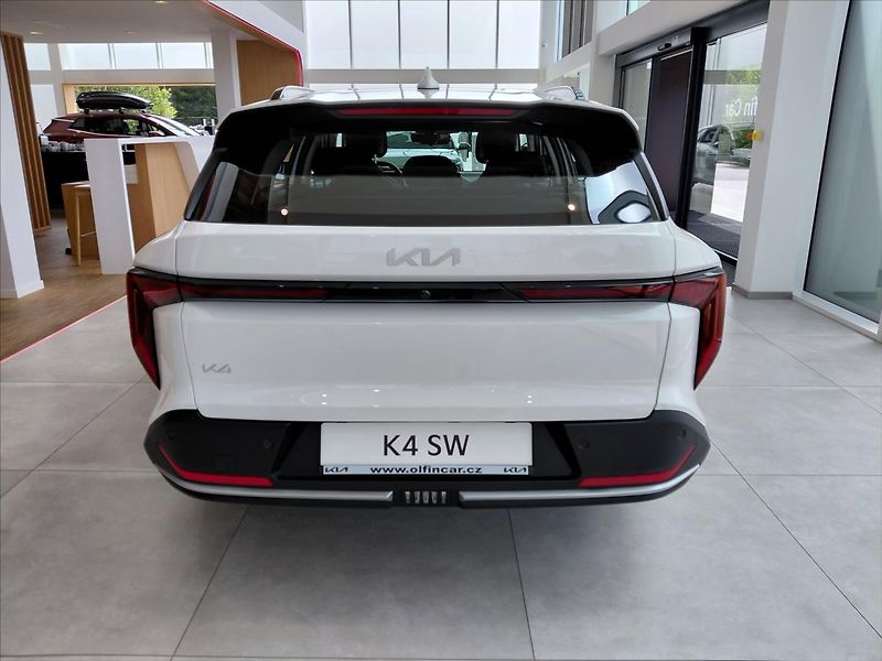Kia K4 (2026) 1,0   T-GDI SW 7DCT SPIN - fotka 5 z 14