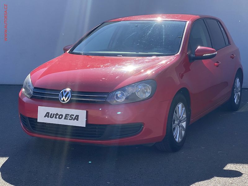 Volkswagen Golf (2012) 1.2TSi, ČR, Comfort, navi - fotka 3 z 16