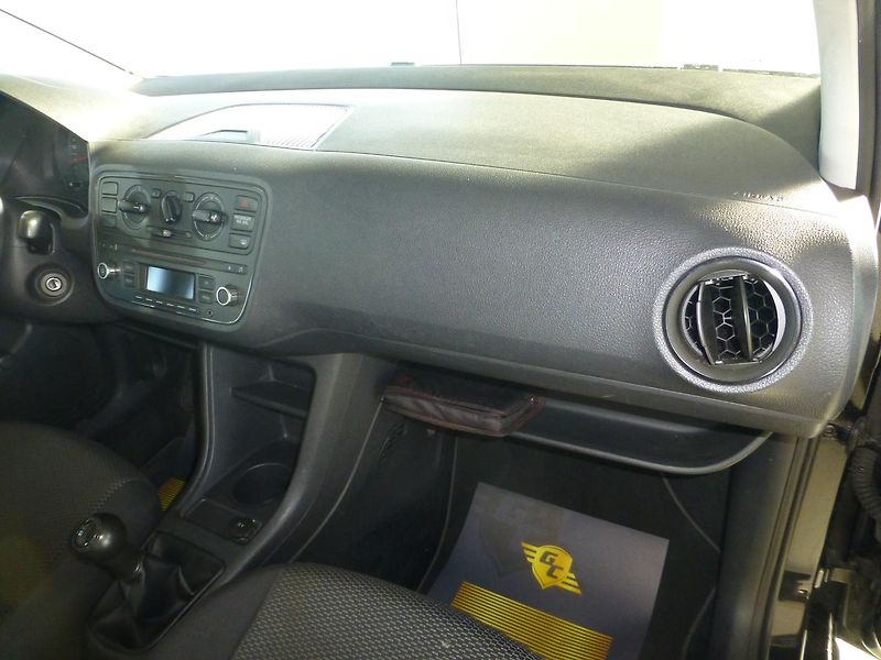Seat Mii (2013) 1,0-44KW**KLIMATIZACE** - fotka 16 z 19