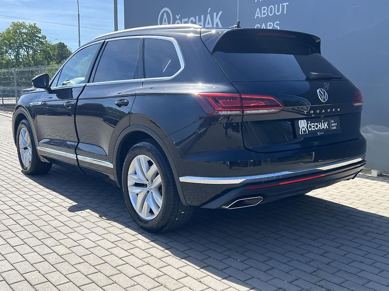 Volkswagen Touareg (2019) 3.0TDi*210kW*4x4*Servis*Tažné - fotka 41 z 41