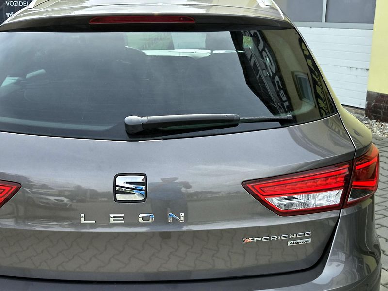 Seat Leon 2,0TDi xPERIENCE 4drive ROZVOD - fotka 51 z 51