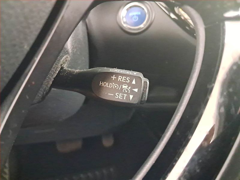 Toyota C-HR (2022) 1.8 Hybrid - fotka 18 z 21