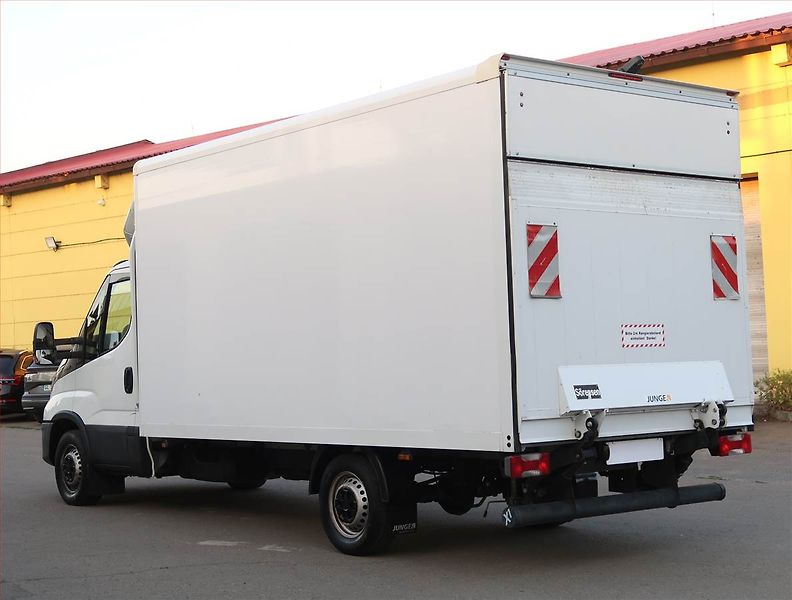 Iveco Daily (2022) 2.3 HPT, Skříň, 19m3 - fotka 4 z 17