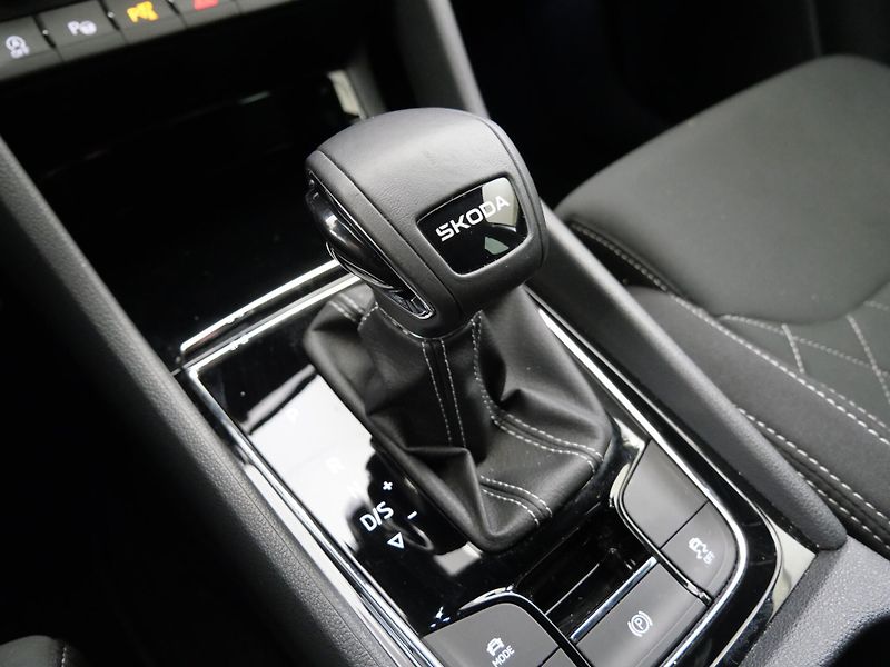 Škoda Karoq - fotka 18 z 24
