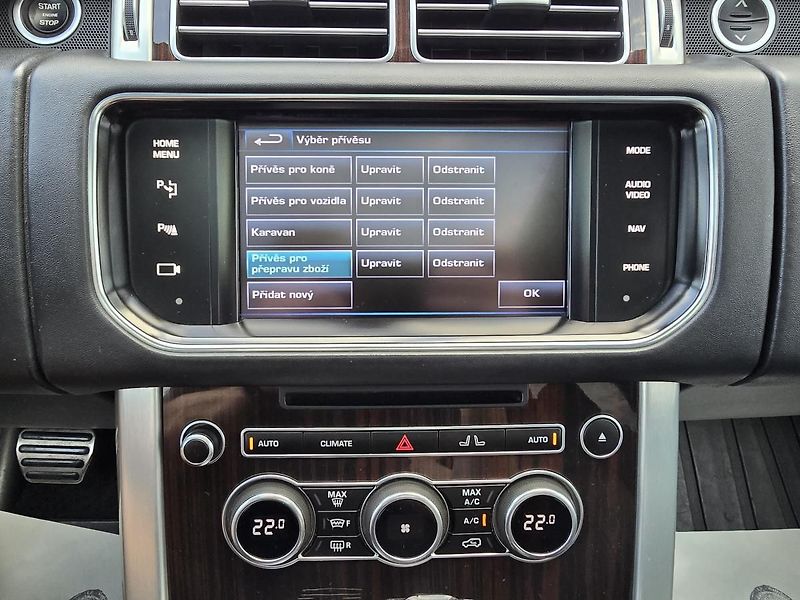 Land Rover Range Rover VOGUE 4,4 V8 250kW 4x4 TAŽNÉ - fotka 35 z 61