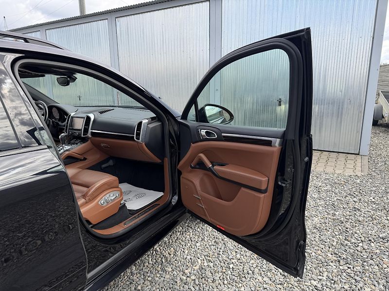 Porsche Cayenne 3.0TDI V6 265PS 4x4 GTS PAKET! - fotka 119 z 159