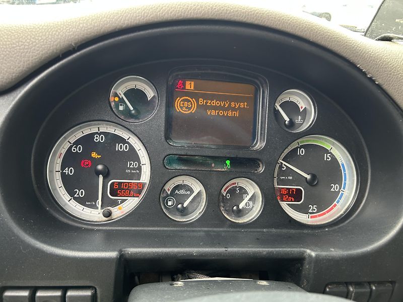 DAF CF (2008) 85.410 8x4 / SPITZER SILO 23m3 - fotka 14 z 14