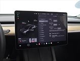 Tesla Model Y (2022) Long Range AWD 79kWh, SoH 89% - náhled 19