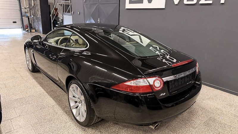 Jaguar XK (2009) V8 3.5i, REZERVOVÁNO - fotka 9 z 55