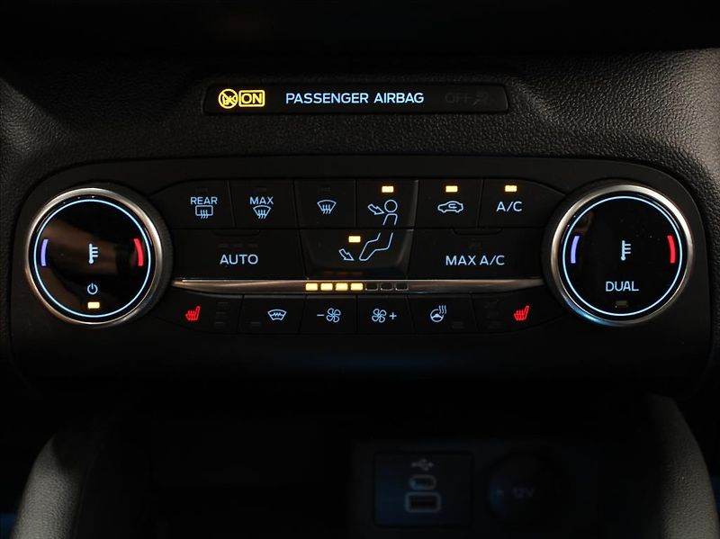 Ford Kuga 2,5 Hybrid 140kW ST-line X ČR - fotka 20 z 27