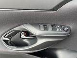 Toyota Yaris Cross 1.5 HEV Style (2x4) - náhled 22