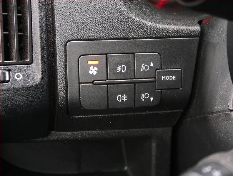 Fiat Ducato (2015) 2.0 MultiJet, Bus, 9Míst, 1Maj - fotka 19 z 20