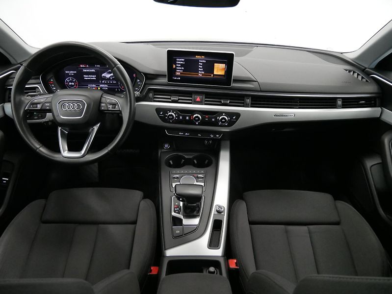 Audi A4 - fotka 5 z 30