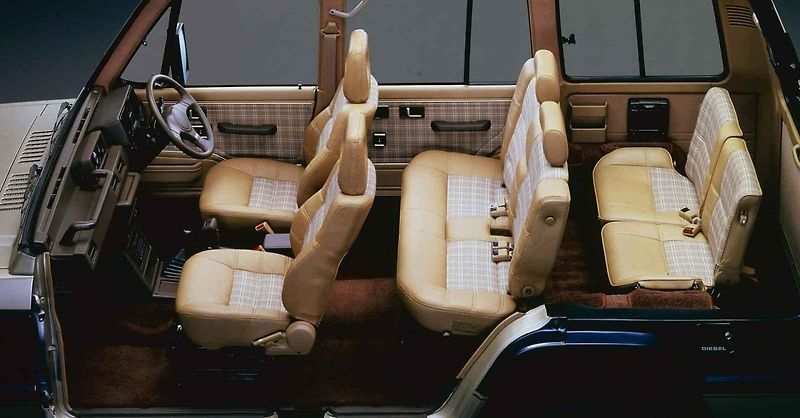 Mitsubishi Pajero při mezigeneračním setkání.