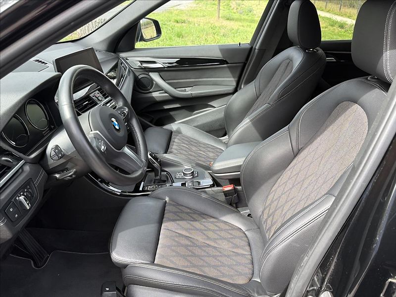 BMW X1 2,0 d 140 Kw xDrive ČR DPH - fotka 15 z 38