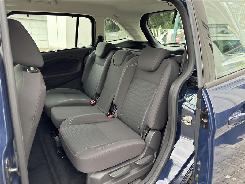 Ford Grand C-MAX 1,5 Ecoboost Trend Plus - fotka 7 z 14