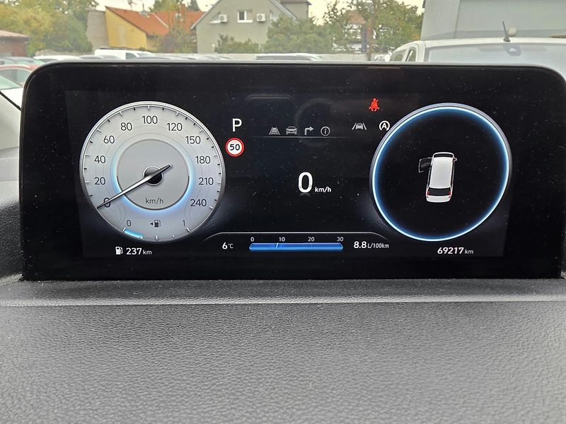 Hyundai Staria 2.2-AUTOMAT-KŮŽE-9MÍST - fotka 23 z 36