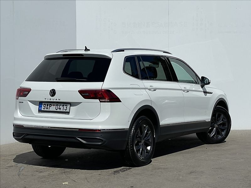 Volkswagen Tiguan Allspace 1,5 TSI DSG Life ACC+NAVI+PDC - fotka 3 z 23