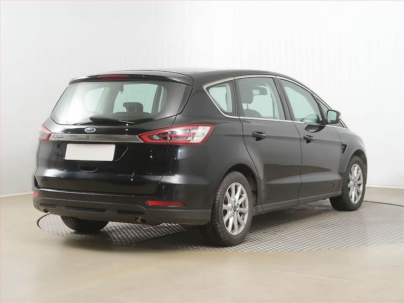 Ford S-MAX (2016) 2.0 TDCi, Automat, Serv.kniha - fotka 5 z 16