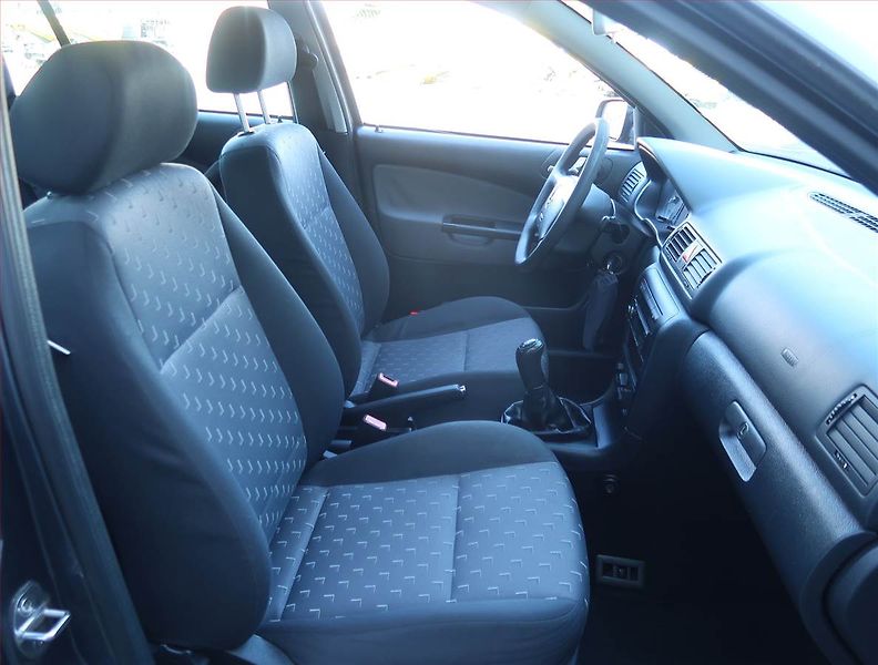 Škoda Octavia (2007) 1.6, ČR,1.maj, Serv.kniha - fotka 9 z 14