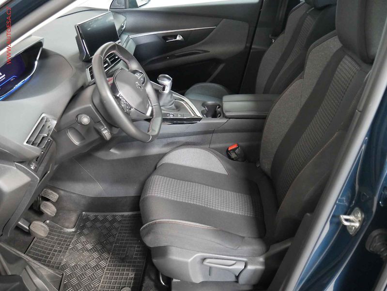 Peugeot 3008 (2021) 1.2PT, 2.maj,ČR, LED, navi - fotka 9 z 22
