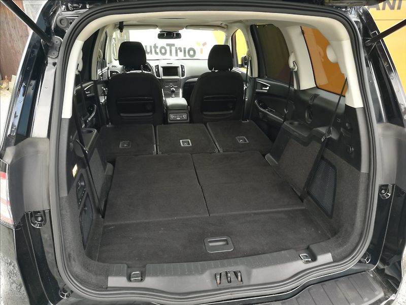 Ford Galaxy 2,0 TDCi AWD 7míst Titanium - fotka 20 z 29