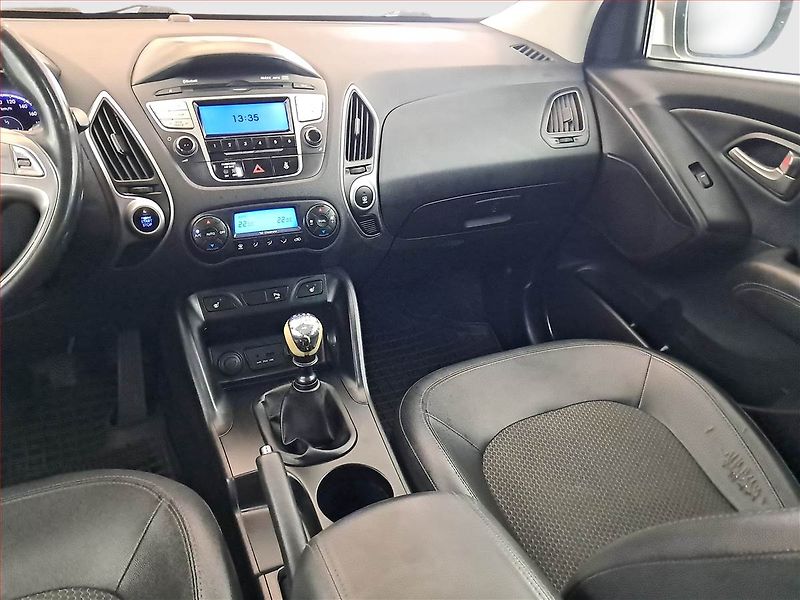 Hyundai ix35 (2011) 2.0 CRDi, 4X4, Tempomat - fotka 8 z 18