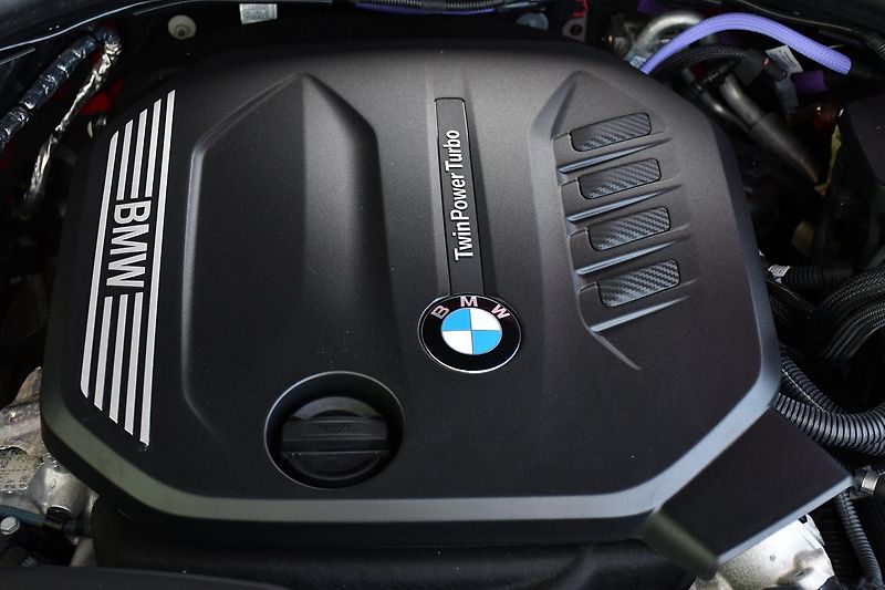 BMW Řada 3 320d xDrive M-SPORT 3L-ZÁRUKA  - fotka 44 z 45