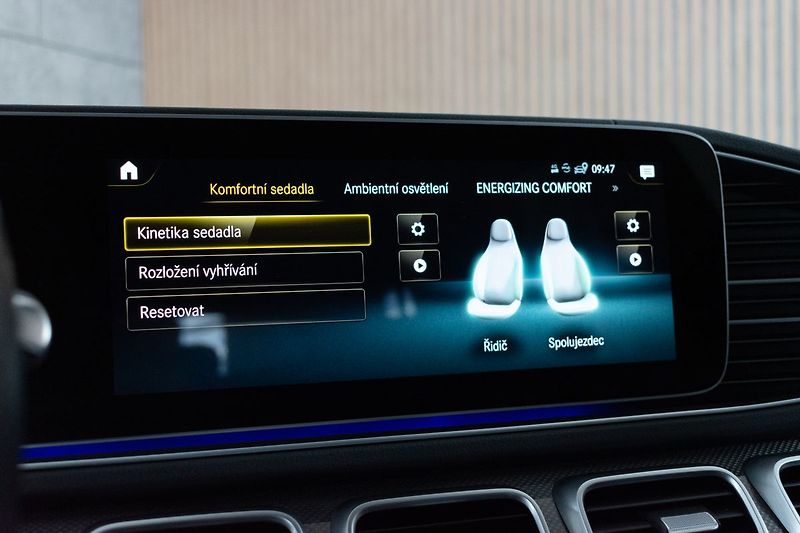 Mercedes-Benz GLS 400d AMG*TAŽNÉ*ZÁRUKA*DPH*ČR - fotka 32 z 52