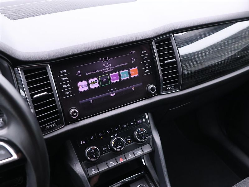 Škoda Kodiaq 2,0 TDI 140kW DSG 4x4 CZ Style - fotka 26 z 36