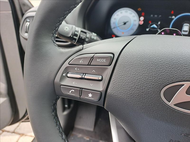 Hyundai i30 (2026) 26 HB 1,0 T-GDI MT STYLE - fotka 15 z 25