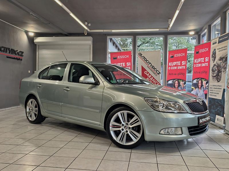 Škoda Octavia 1.4 TSi 90kW DSG PDC, TEMPOMAT - fotka 21 z 22