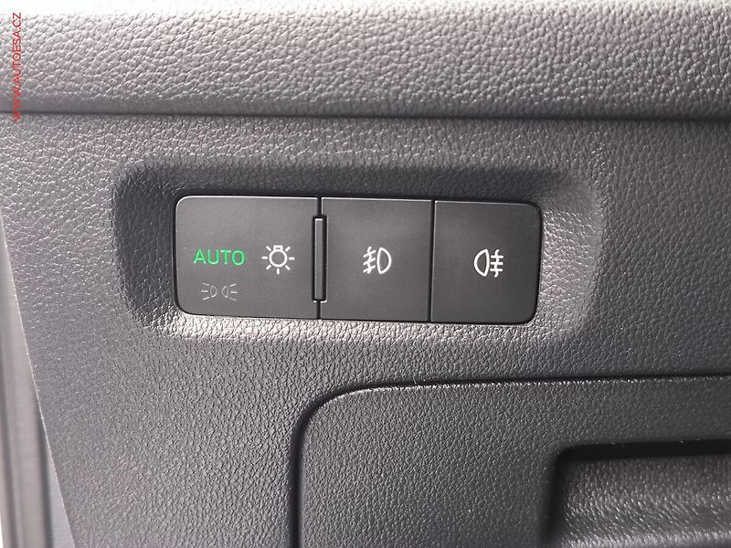 Škoda Octavia (2020) 2.0 TDi, 2.maj,ČR, Style - fotka 24 z 27