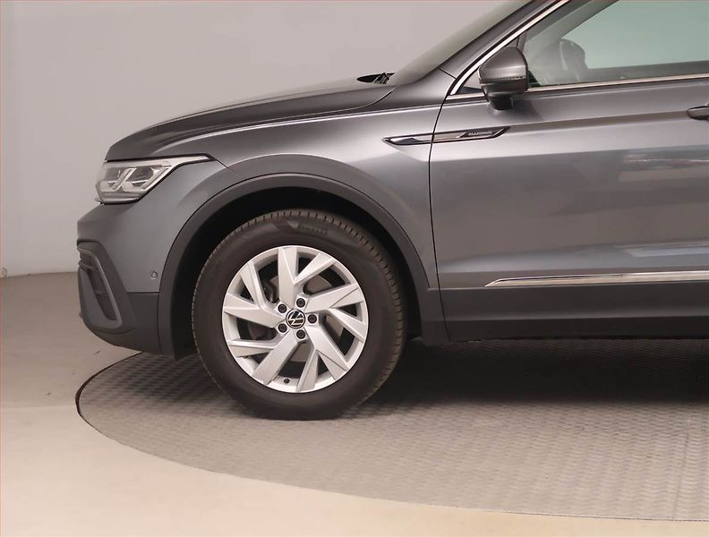 Volkswagen Tiguan Allspace (2022) Elegance 2.0 TDI - fotka 15 z 23