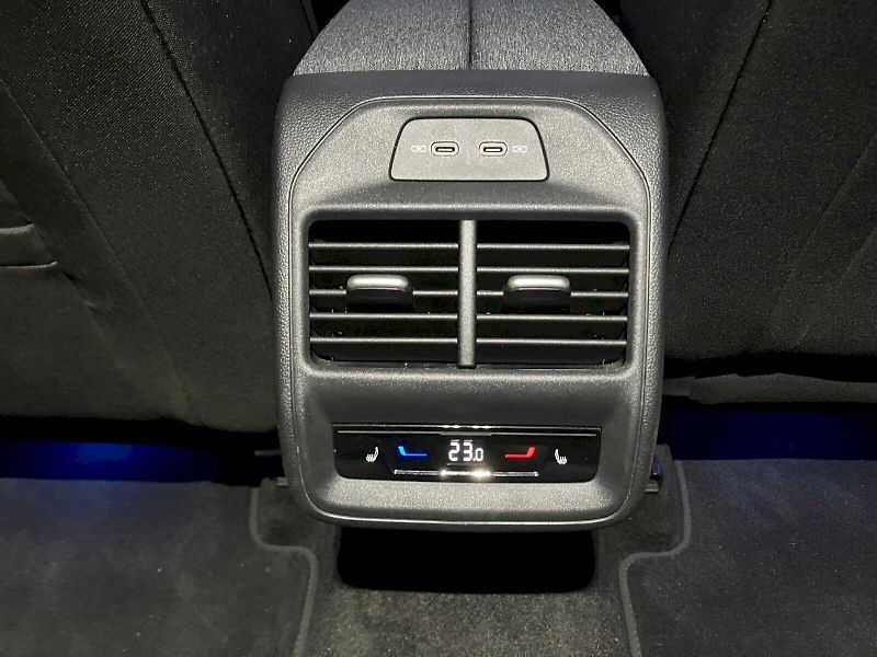 Škoda Superb (2024) COMBI SELEC TD 110/2.0 A7F - fotka 23 z 32