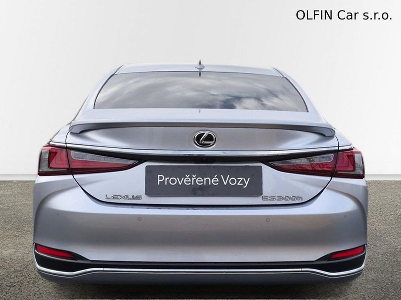 Lexus ES 300 LIMITED EDITION  300H - fotka 8 z 30