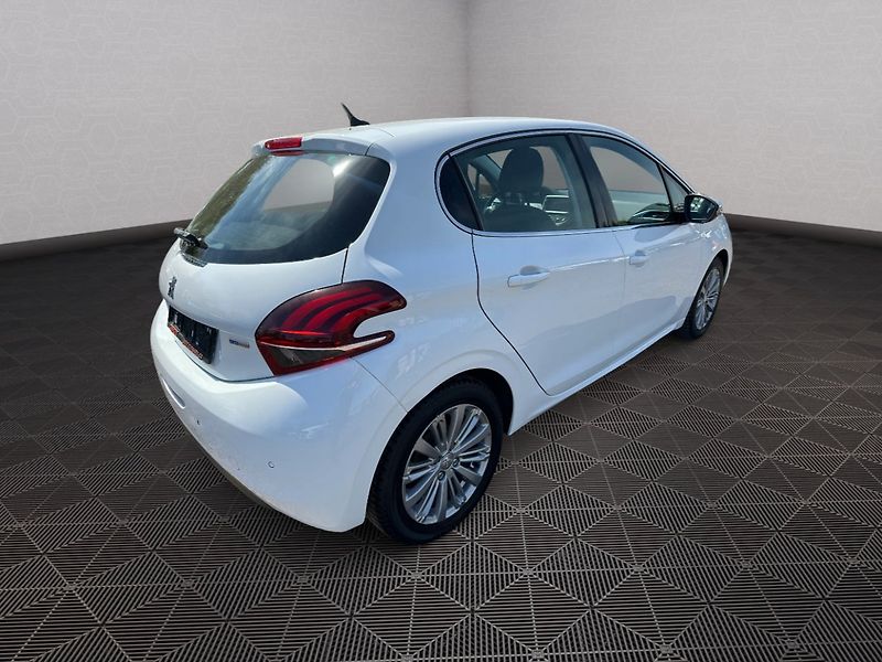Peugeot 208 (2017) Style - fotka 7 z 22